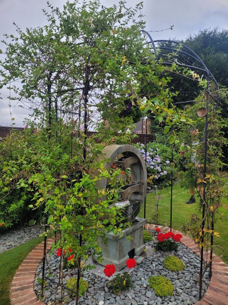 Other image for Barnsley’s Best Garden: Andrew forced to switch his tools